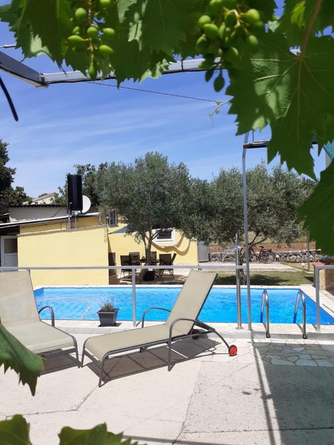 Apartments Familie Vujec Skrbčići Bagian luar foto